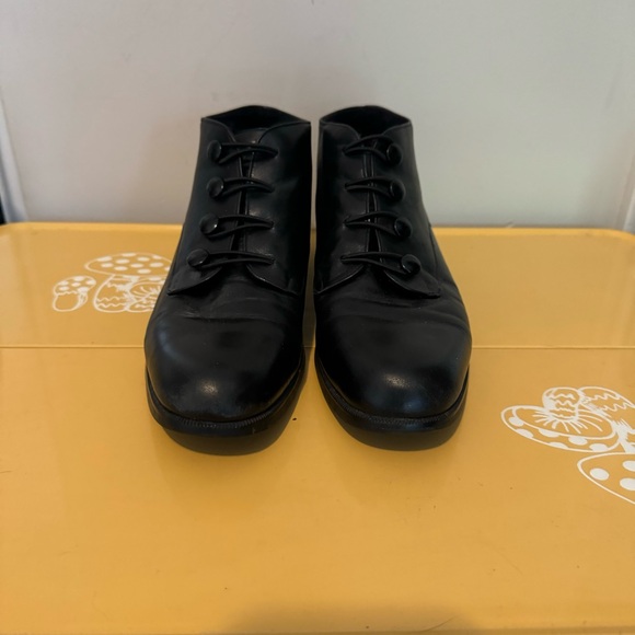 Vintage Munro American Loop & Button Closure Boot sz. 8 - Picture 5 of 5